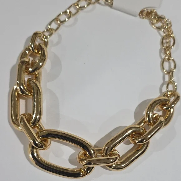 Designer Calvin Klein Gold Link Necklace – 18" Women’s Statement Fashion Jewelry - Picture 4 of 8